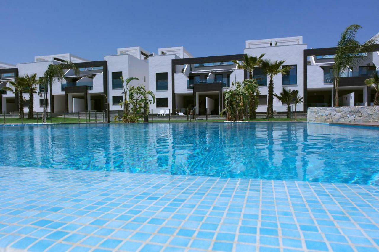 Oasis Beach IX Torrevieja Exterior photo