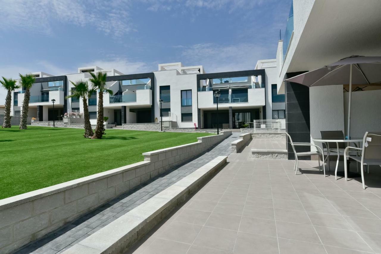 Oasis Beach IX Torrevieja Exterior photo