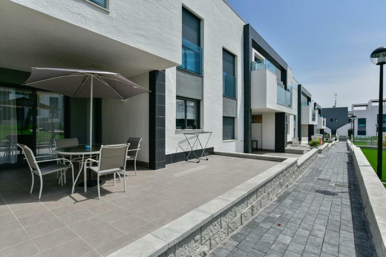 Oasis Beach IX Torrevieja Exterior photo