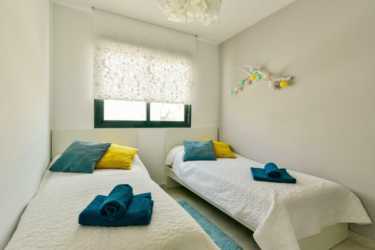 Oasis Beach IX Torrevieja Exterior photo